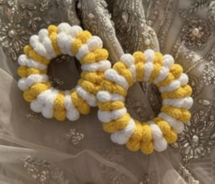 Yellow and White Color Crochet Gajras | Two Color Crochet Gajras